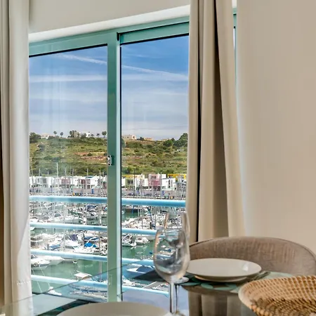 Sunny Marina View 1b-3c Appartement