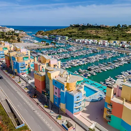 Sunny Marina View 1b-3c 公寓