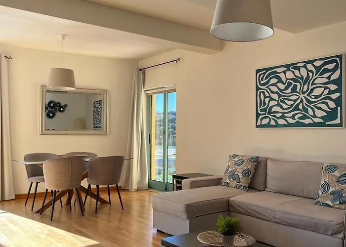 Sunny Marina View 1b-3c Apartment Albufeira