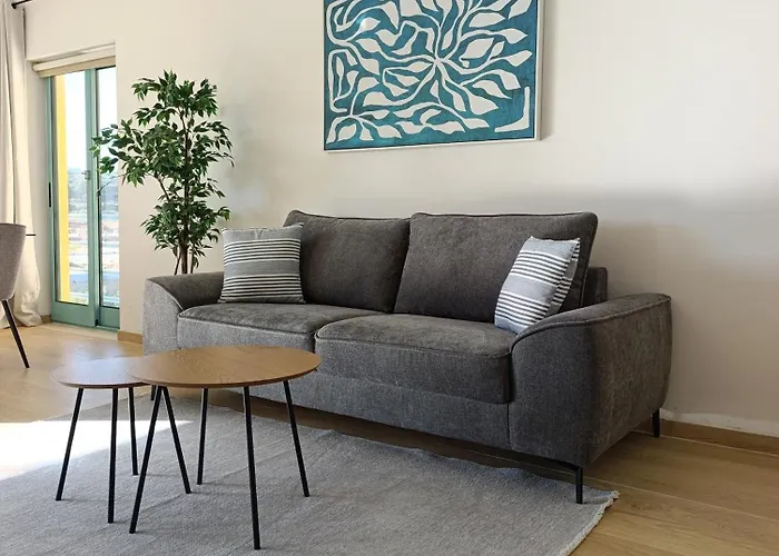 Sunny Marina View 1b-3c